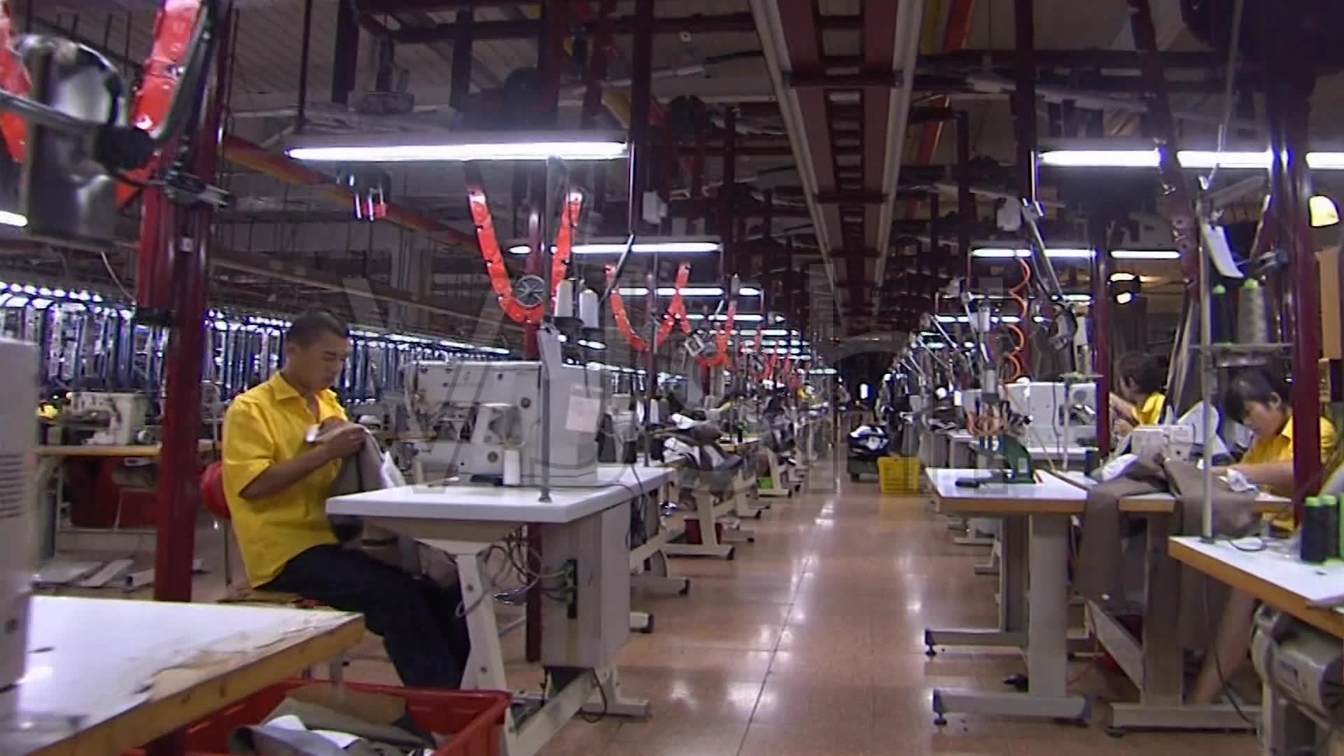 服裝生產(chǎn)車(chē)間實(shí)拍視頻_1920X1080_高清視頻素材下載(編號(hào):166808)_實(shí)拍視頻