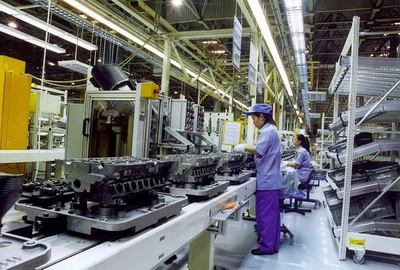 一汽-大眾公司發(fā)動(dòng)機(jī)車(chē)間生產(chǎn)線。