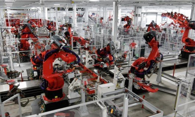 科技是第一生產(chǎn)力,鏡頭下的富士康自動(dòng)化車間!